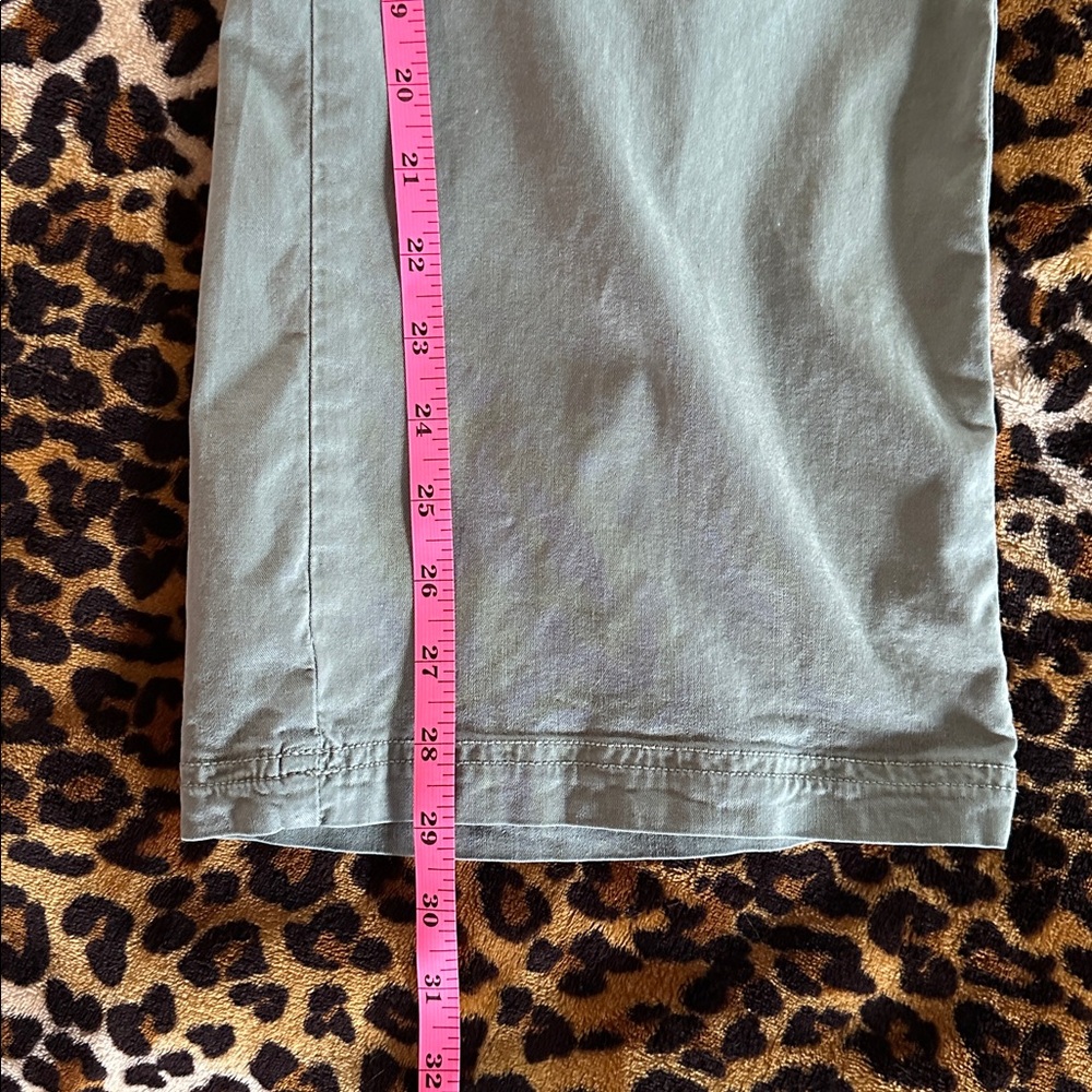 American Eagle Outfitters Women’s Cargo Pants - Olive - Picture 6 of 7